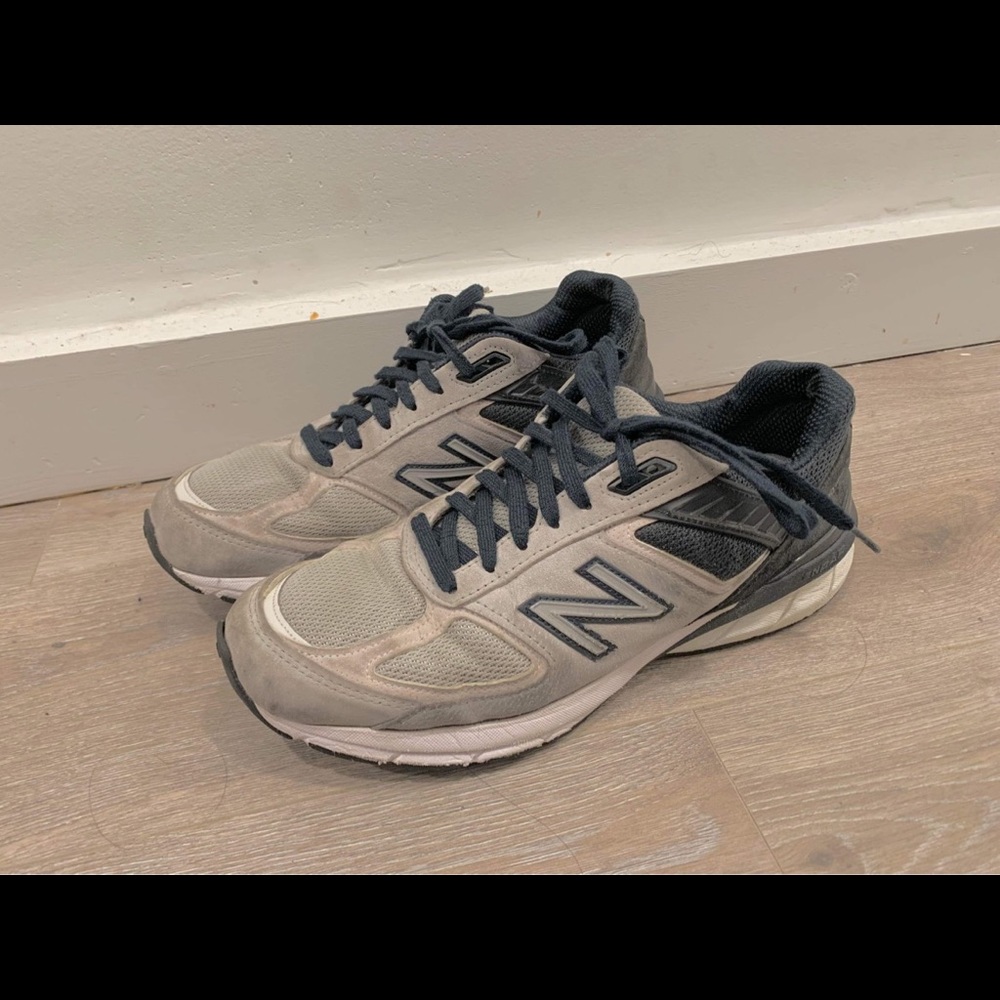 New Balance 990v5 Mens 8.5 Navy with Silver